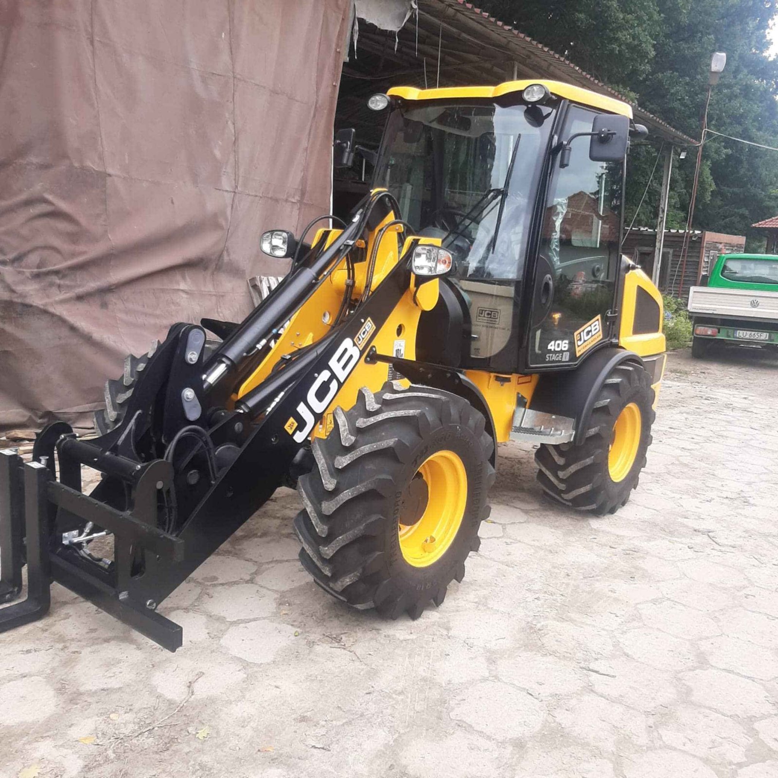 Koparko-ładowarka JCB 406